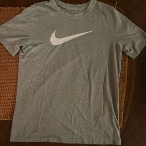 Nike Men's Heather Gray Short Sleeve Tee